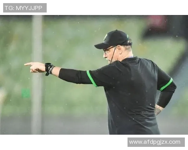 北京排球队边路渗透战术分析及其在比赛中的优势与不足探讨 北京排球队边路渗透战术分析及其在比赛中的优势与不足探讨